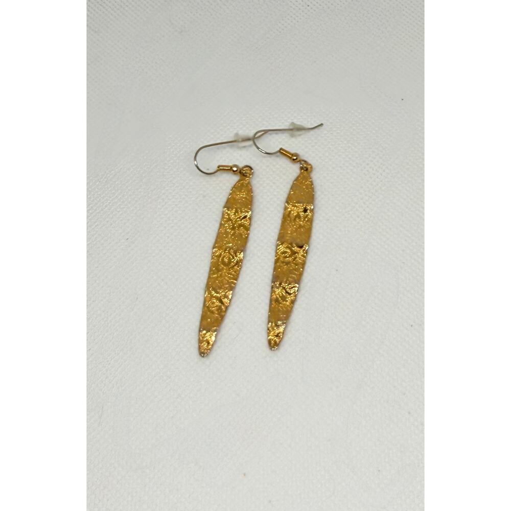 🧚🏻‍♀️ Gold Textured Dangle Earrings 3” Drop Boho Statement Lightweight